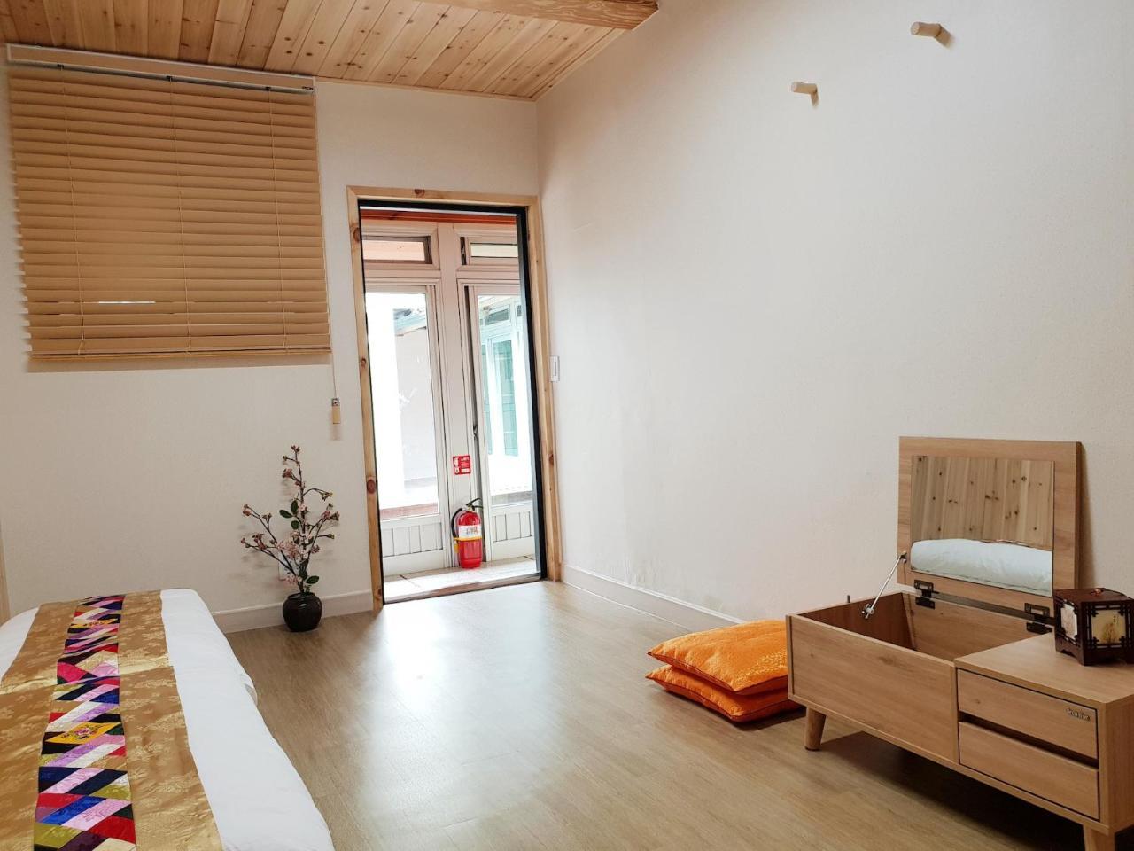 Dal Garam Guesthouse Каннын Экстерьер фото